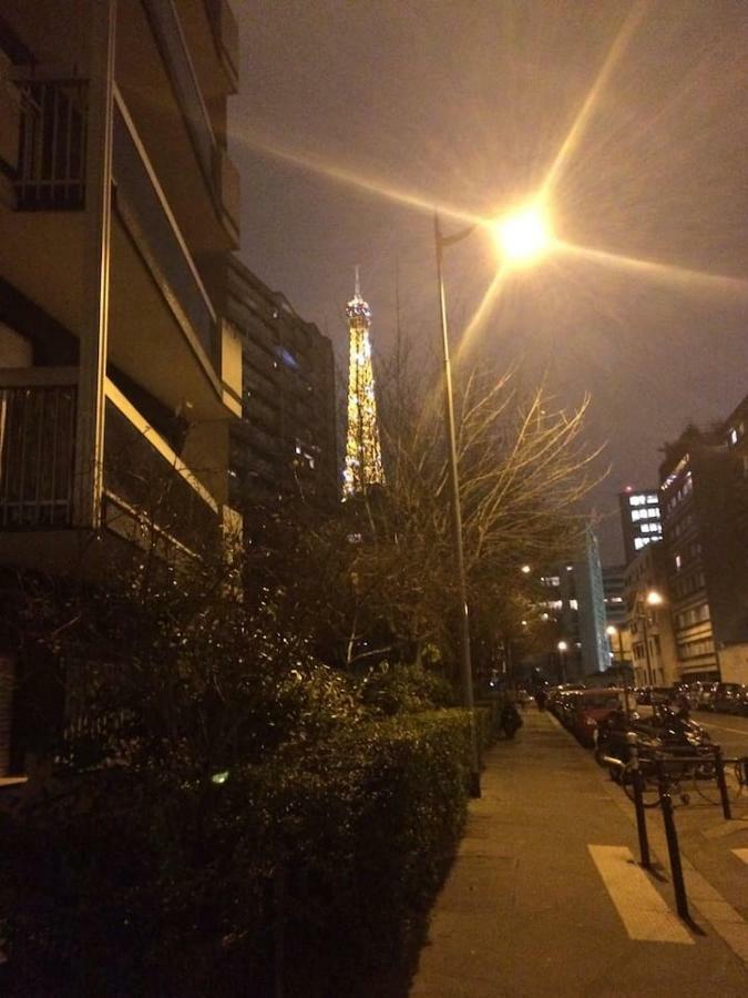 Lovely Flat Champs De Mars Eiffel Paris Exterior foto